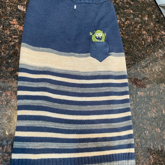 Dog Sweater - Picture 1 of 11